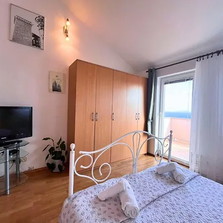 Butkovi - One Bedroom A5 דירה