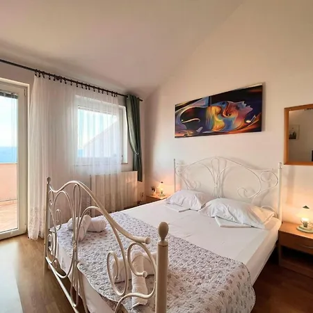 Butkovi - One Bedroom A5 דירה *